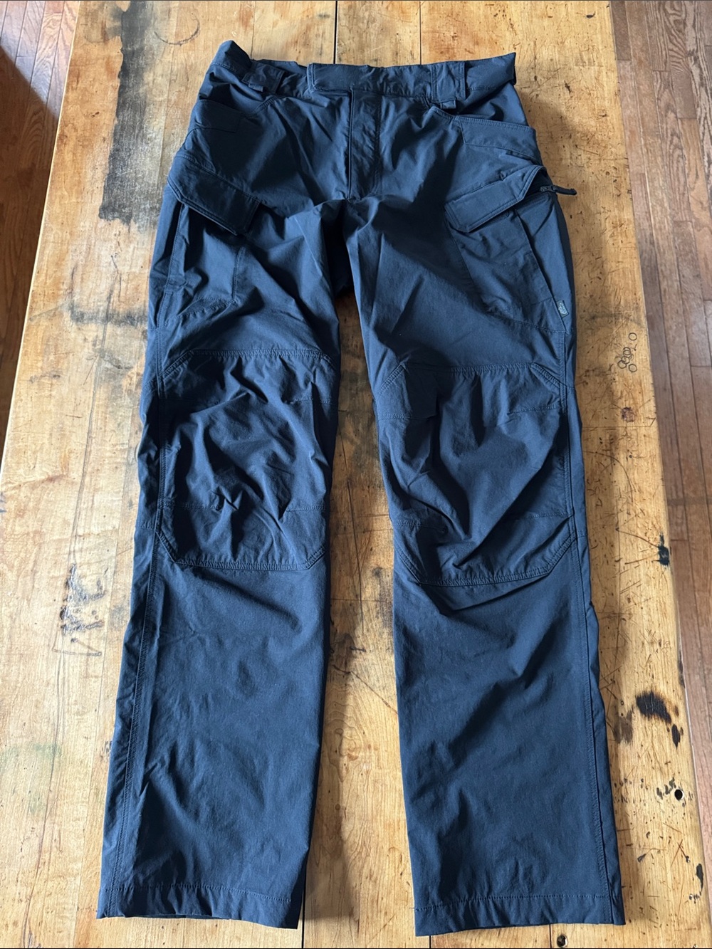 Men's Black Cargo Pants with Multi-Pocket Design